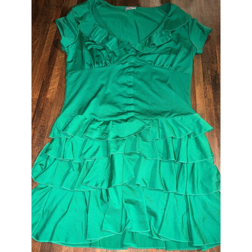 Dreamgirl Green Ruffle Mini Dress Tiered Skirt Cap Sleeve V-Neck Emerald
